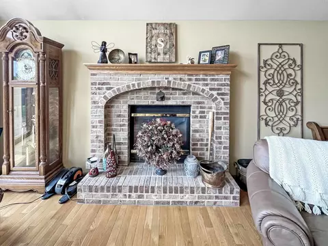 23-28 Broadview Dr, Lanark, IL 61046 photo 7