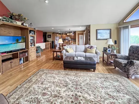 23-28 Broadview Dr, Lanark, IL 61046 photo 8