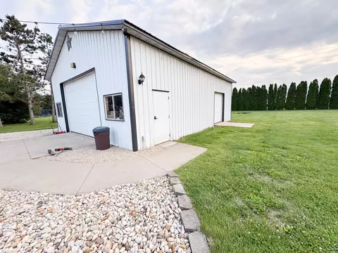 1735 Nachusa Rd, Dixon, IL 61021 photo 18