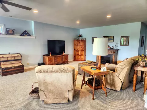 13-150 Spring Creek Dr, Lanark, IL 61046 photo 25