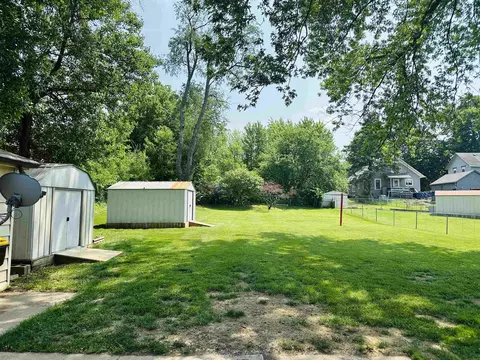 725 Empire, Freeport, IL 61032 photo 35