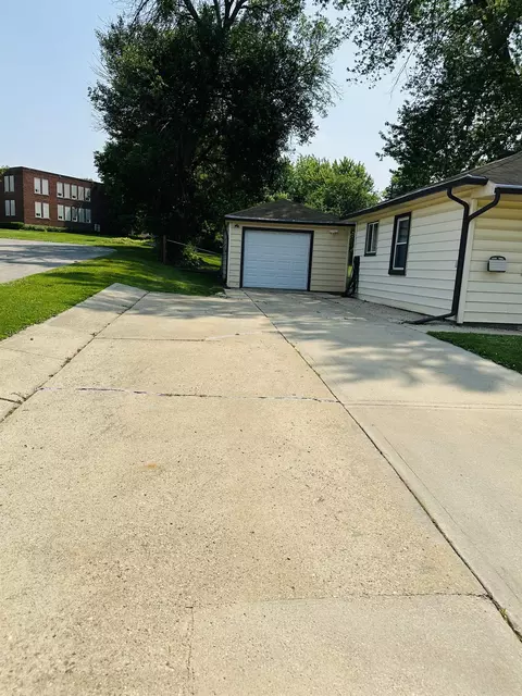 725 Empire, Freeport, IL 61032 photo 33