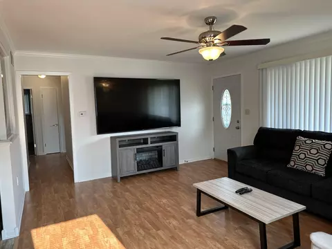 725 Empire, Freeport, IL 61032 photo 3