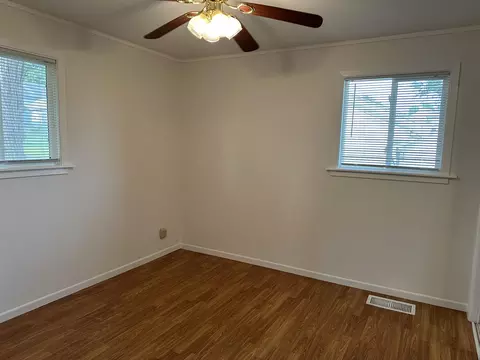 725 Empire, Freeport, IL 61032 photo 12