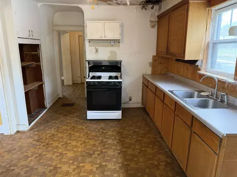Kitchen - 1473 S Float Ave, Freeport, IL 61032 photo 3 of 3