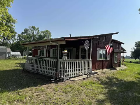 3937 Grand View Pl, Thomson, IL 61285