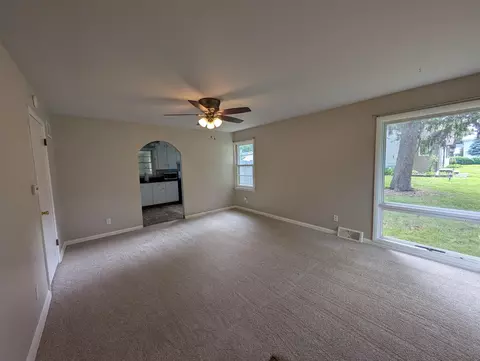 138 E River Rd, Rockton, IL 61072 photo 7