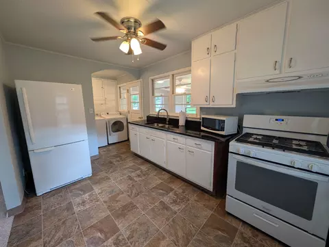 138 E River Rd, Rockton, IL 61072 photo 5