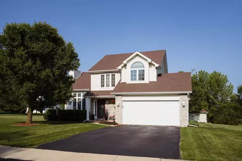 204 Carson Dr, Poplar Grove, IL 61065