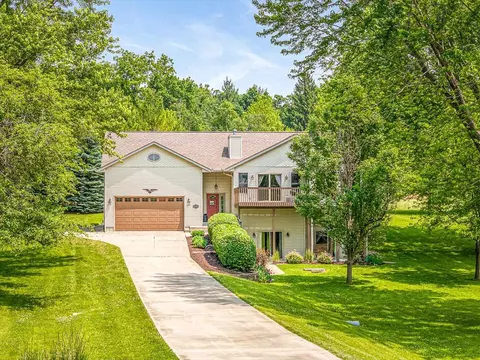 1375 Coven Close Close, Lake Summerset, IL 61019