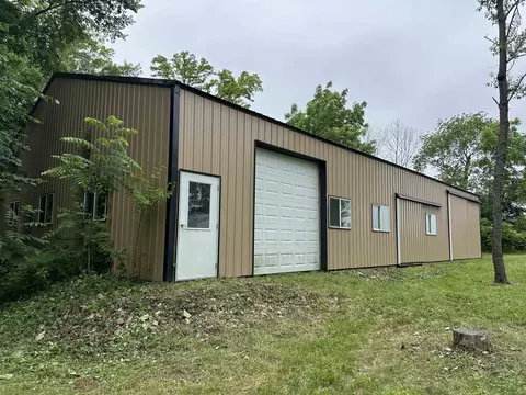 21040 Smit Rd, Morrison, IL 61270