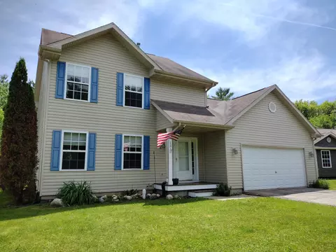 131 SE Liverpool Dr, Poplar Grove, IL 61065