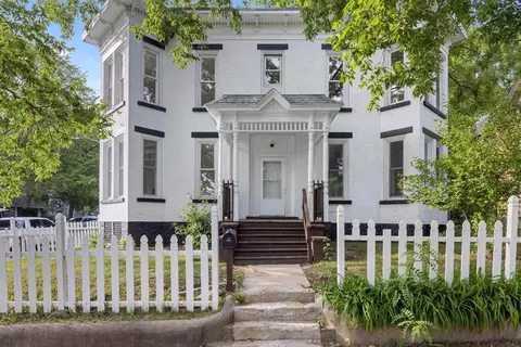 823 Bruce St, Rockford, IL 61103