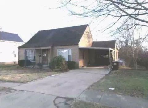 1115 W Harrison St, Freeport, IL 61032