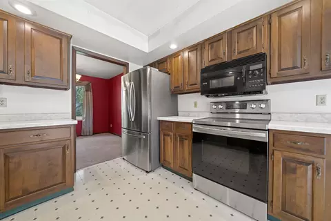 Kitchen - 6311 Blackhawk Rd, Cherry Valley, IL 61016 photo 3 of 4