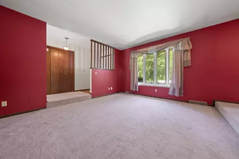 Living - 6311 Blackhawk Rd, Cherry Valley, IL 61016 photo 2 of 6