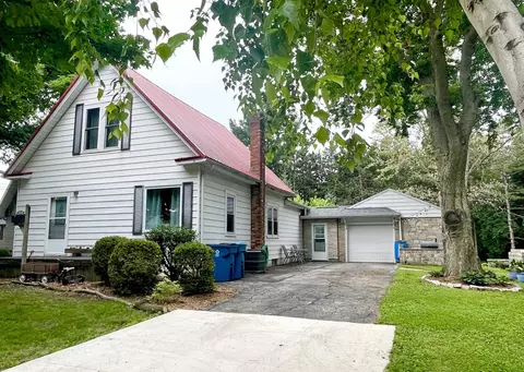 825 Swift Ave, Oglesby, IL 61348