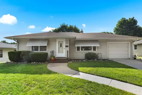 2322 Richard Ave, Rockford, IL 61108