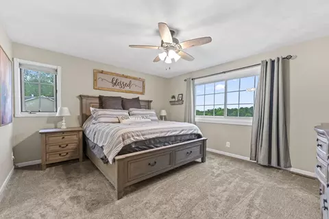 Bedroom - 2108 Lake Summerset, Lake Summerset, IL 61019 photo 1 of 6