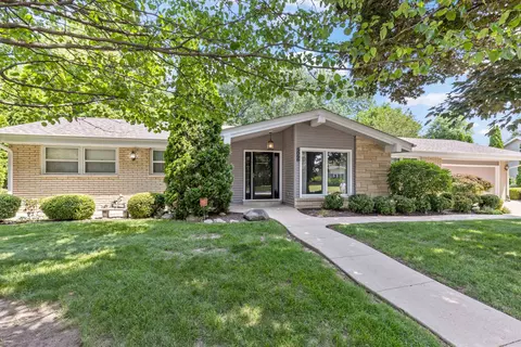 5066 Welsh Rd, Rockford, IL 61107