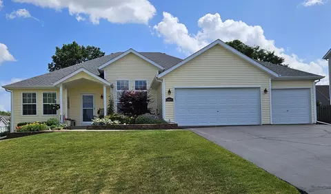 604 Overture Way, Roscoe, IL 61073