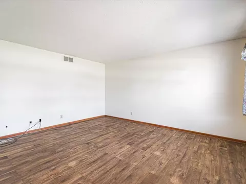 4467 Westwind Dr, Winnebago, IL 61088 photo 7