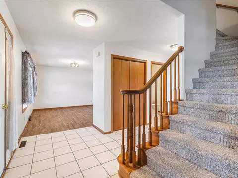 4467 Westwind Dr, Winnebago, IL 61088 photo 9
