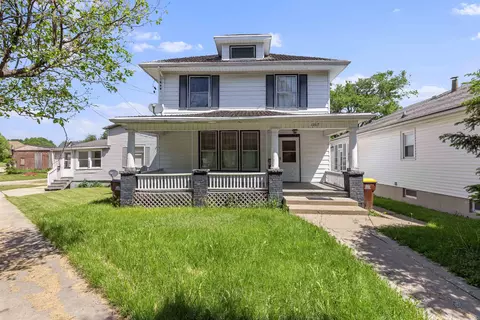 1267 S Galena Ave, Freeport, IL 61032