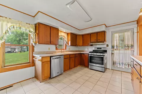 Kitchen - 604 Eply St, Davis, IL 61019 photo 1 of 3