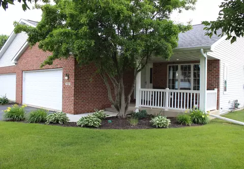 7937 Ingram Rd, Rockford, IL 61108