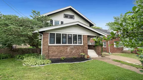 324 N Prospect St, Rockford, IL 61107