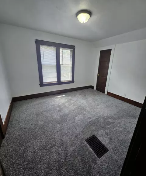 1219 Hackett St, Beloit, WI 53511 photo 12