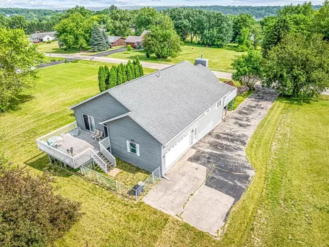 View/Area - 1106 Drexel, Lake Summerset, IL 61019 photo 4 of 5