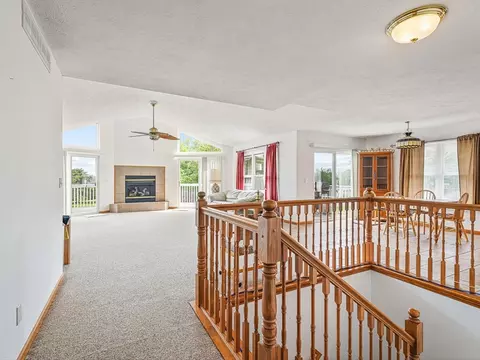 Living - 1106 Drexel, Lake Summerset, IL 61019 photo 6 of 7