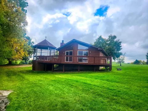 16-34 Elmhurst, Lanark, IL 61046