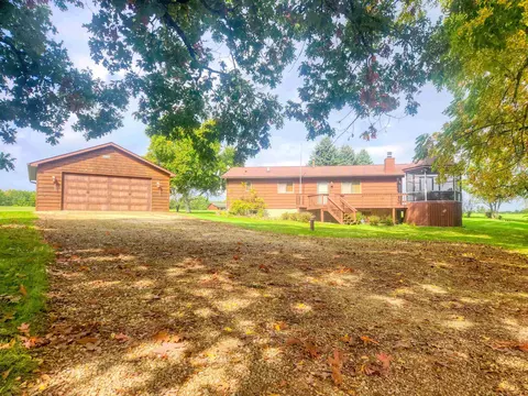 16-34 Elmhurst, Lanark, IL 61046 photo 3