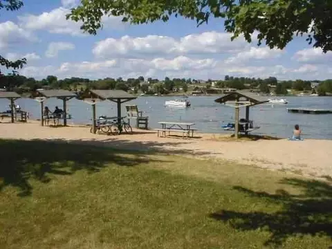 1689 Edgewood Dr, Lake Summerset, IL 61019 photo 5