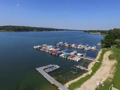 1689 Edgewood Dr, Lake Summerset, IL 61019 photo 3