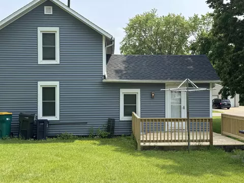 5688 Harrison St, Roscoe, IL 61073 photo 9