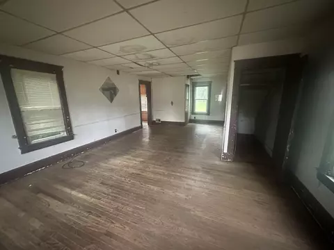 5688 Harrison St, Roscoe, IL 61073 photo 2