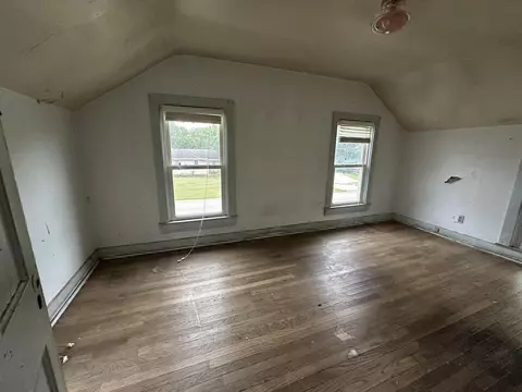 5688 Harrison St, Roscoe, IL 61073 photo 5