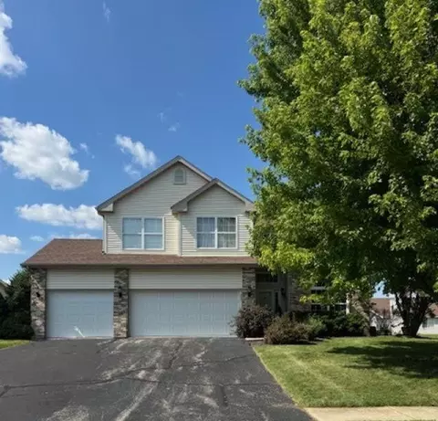 470 Prairie Knoll Dr, Poplar Grove, IL 61065