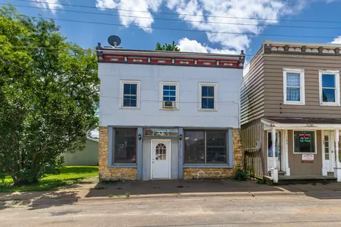 107 W Baldwin St, Apple River, IL 61001