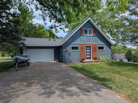 806 Gainsboro Dr, Lake Summerset, IL 61019