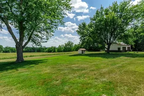 10676 Smith Rd, Pecatonica, IL 61063 photo 42