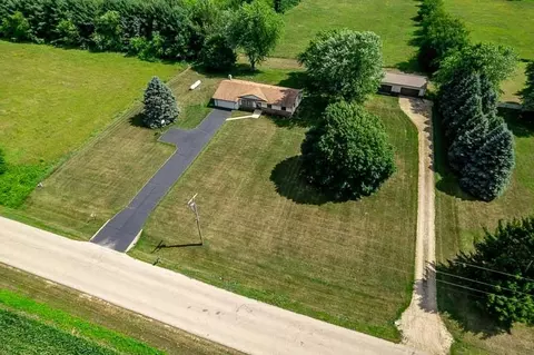 10676 Smith Rd, Pecatonica, IL 61063 photo 46