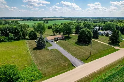 10676 Smith Rd, Pecatonica, IL 61063 photo 45