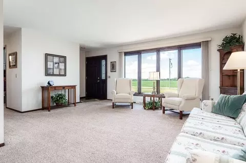 10676 Smith Rd, Pecatonica, IL 61063 photo 7