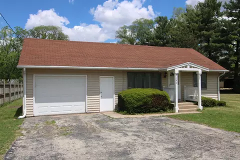 5140 Degroff St, Roscoe, IL 61073