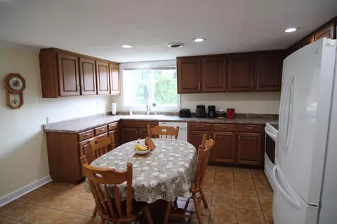 5140 Degroff St, Roscoe, IL 61073 photo 5